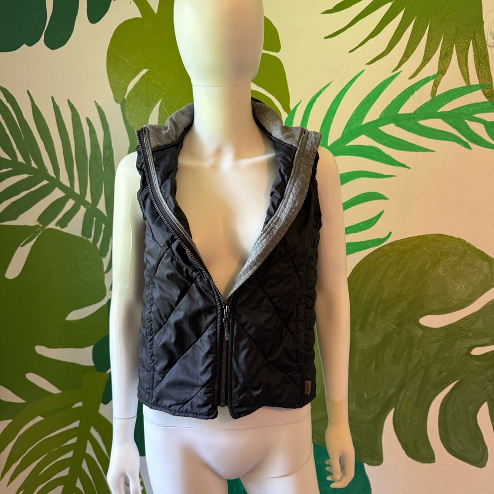 Woolrich Black Quilted Sleeveless Vest